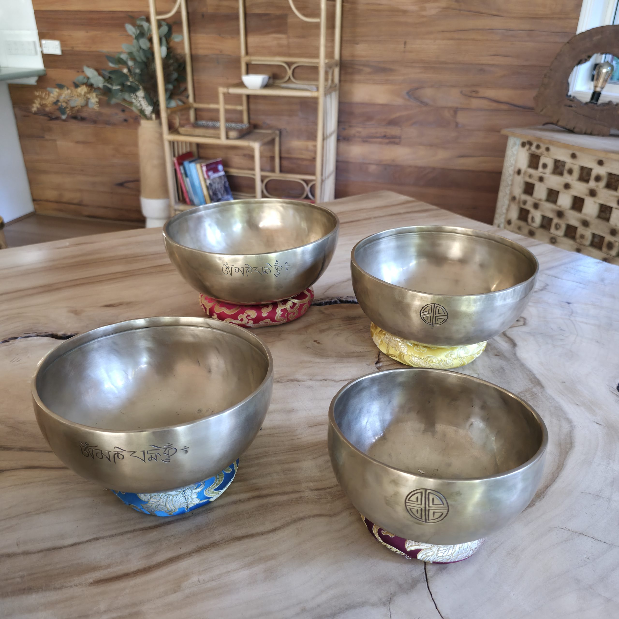full moon himalayan bowls mini sets