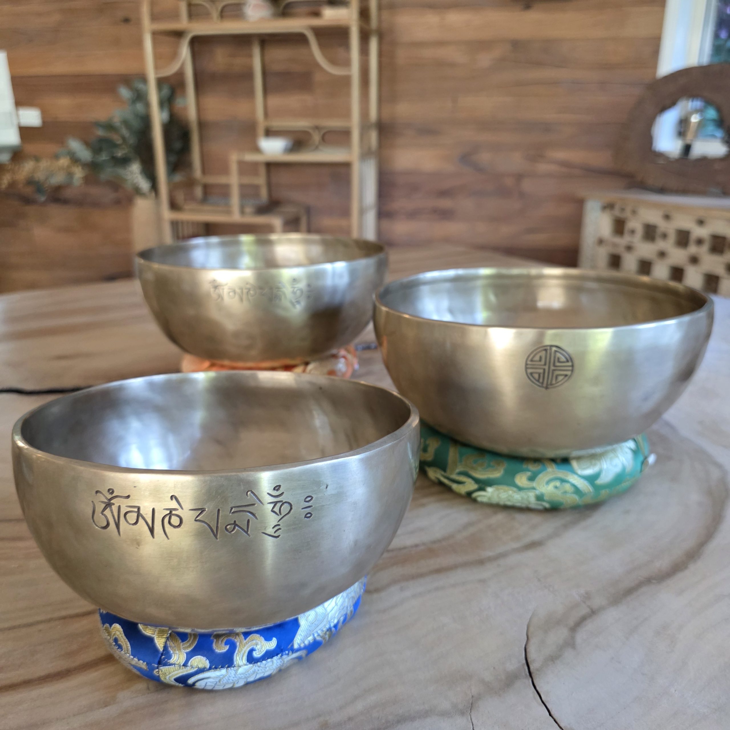 full moon himalayan bowls mini sets
